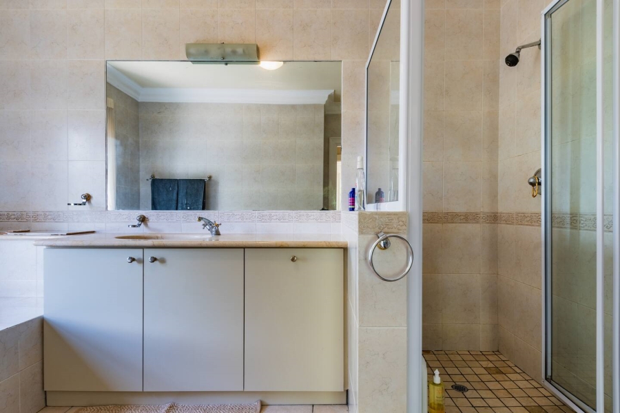 4 Bedroom Property for Sale in Hout Bay Western Cape